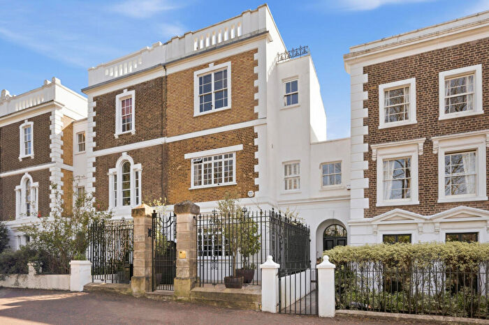 4 Bedroom Semi Detached House For Sale In Honor Oak Rise, London, SE23