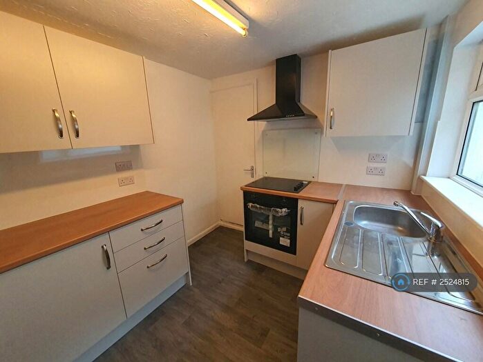 3 Bedroom Terraced House To Rent In Albany Road, Gillingham, ME7