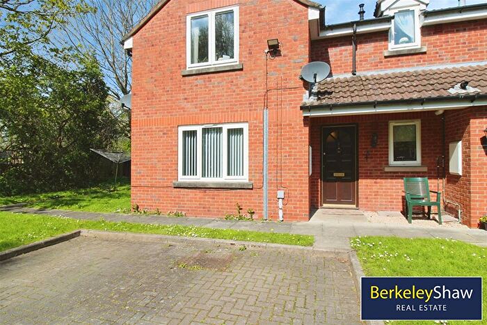 2 Bedroom Flat To Rent In Station Road, Maghull, Liverpool, L31
