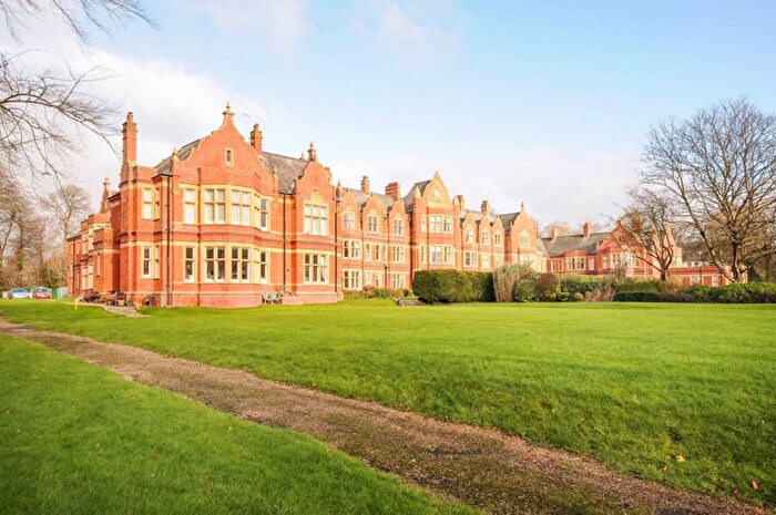 2 Bedroom Flat To Rent In Hawthorn Road, Dorchester, DT2
