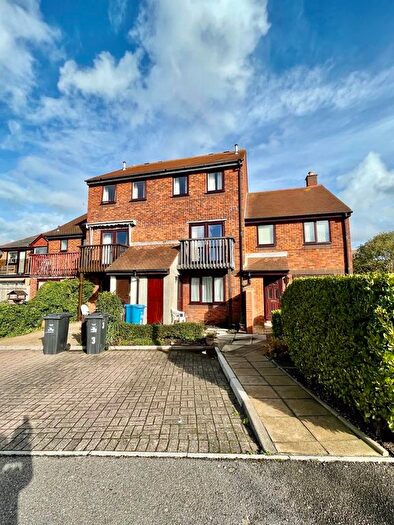 1 Bedroom Flat To Rent In Lander Close, Poole, BH15