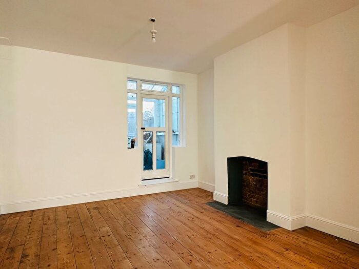5 Bedroom End Of Terrace House To Rent In Carlton Avenue, Ramsgate, CT11