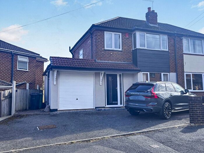 3 Bedroom Semi-Detached House To Rent In Queens Crescent, Bilston, WV14