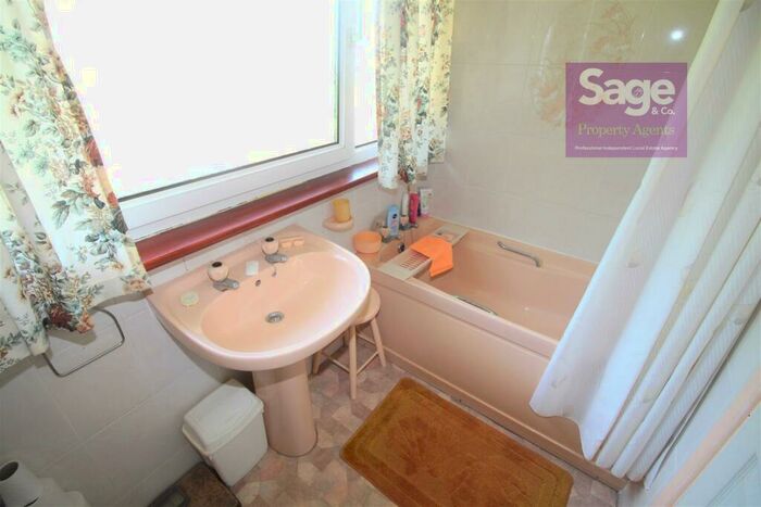 3 Bedroom Terraced House For Sale In Shakespeare Road, St. Dials, Cwmbran, NP44