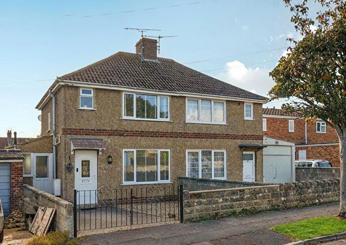 3 Bedroom Semi-detached House For Sale In Plantation Road, Chippenham, SN14