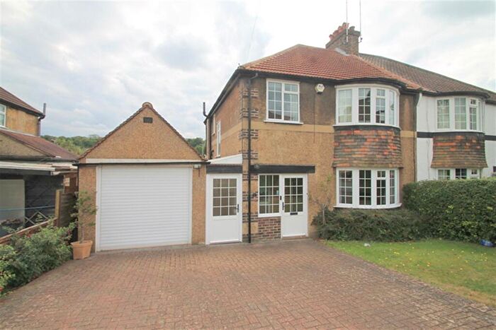 3 Bedroom House To Rent In Bedroom Semi Detached House In Coulsdon, CR5