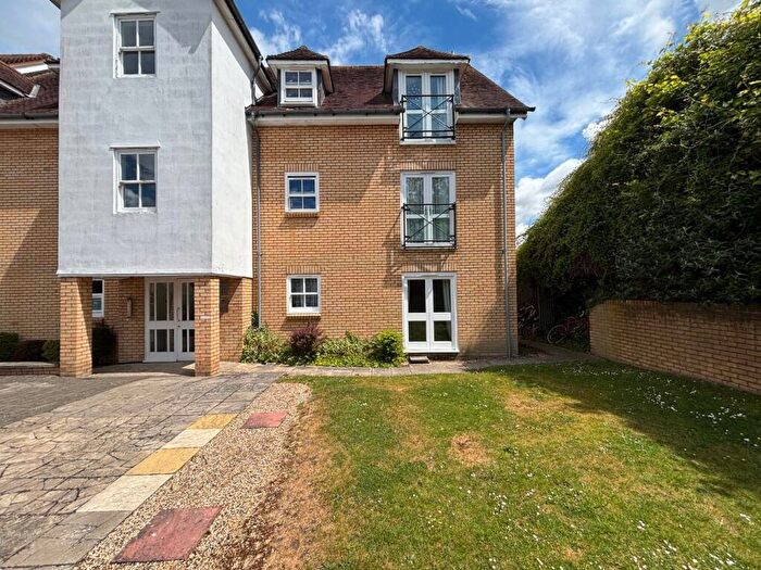 2 Bedroom Flat To Rent In Baldock Street, Royston, SG8