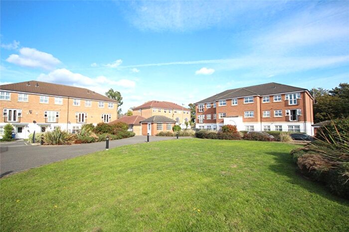 2 Bedroom Flat To Rent In Bressay Drive, London, NW7