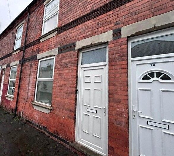 2 Bedroom Terraced House To Rent In Whittier Road, Nottingham, NG2