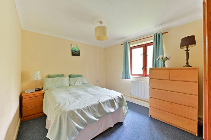1 Bedroom Flat To Rent In Danebury Avenue, Roehampton, London, SW15