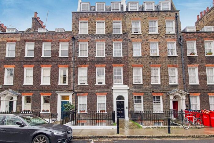 Studio To Rent In Colebrooke Row, Islington, London, N1