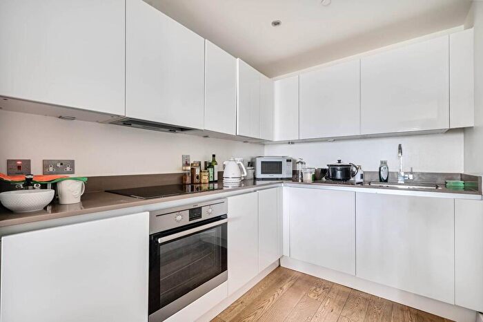 1 Bedroom Flat For Sale In Cribb Lodge, Woolwich, London, SE18