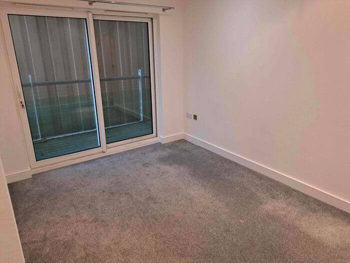 1 Bedroom Flat To Rent In Ayton Drive, Portland, DT5