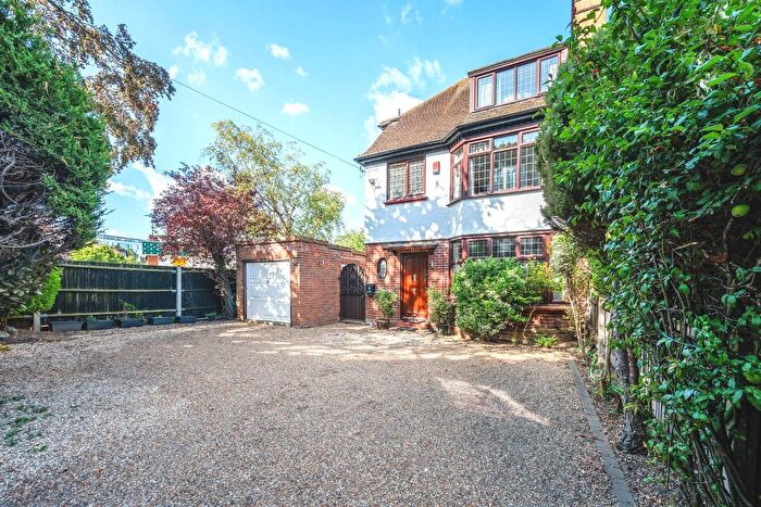 4 Bedroom Semi Detached House For Sale In Temple Road, Epsom, KT19