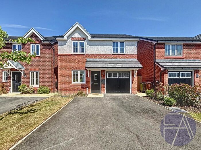 3 Bedroom Detached House For Sale In Woodcroft Close, Southport, Merseyside, PR9