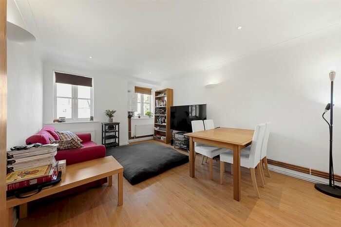 3 Bedroom Flat To Rent In Charles Haller Street, London, SW2