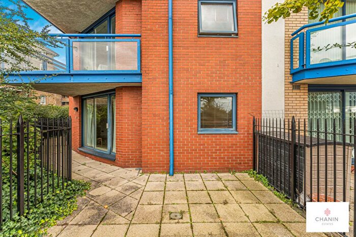 1 Bedroom Flat To Rent In Nova Building, Isle Of Dogs, E14
