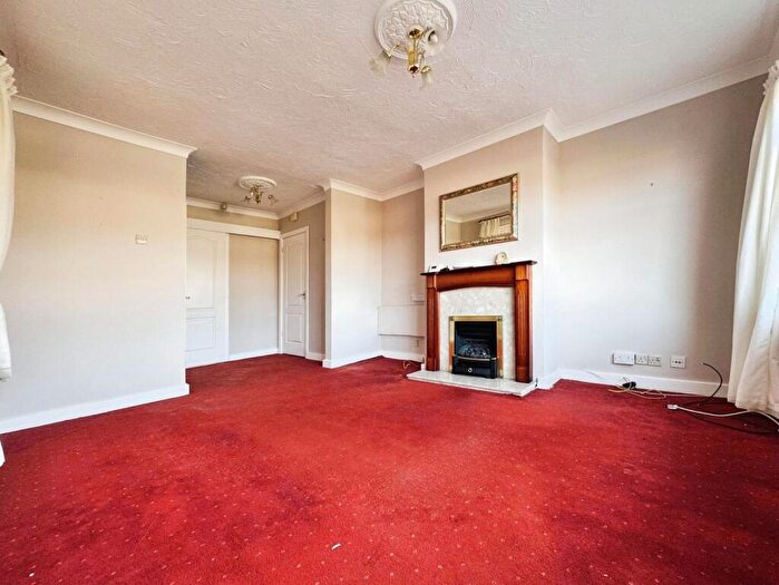 2 Bedroom Bungalow To Rent In Grange Avenue, Woodsetts, Worksop, South Yorkshire, S81