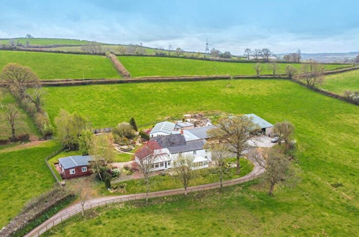 4 Bedroom Property For Sale In Waterrow, Wiveliscombe, Taunton, TA4