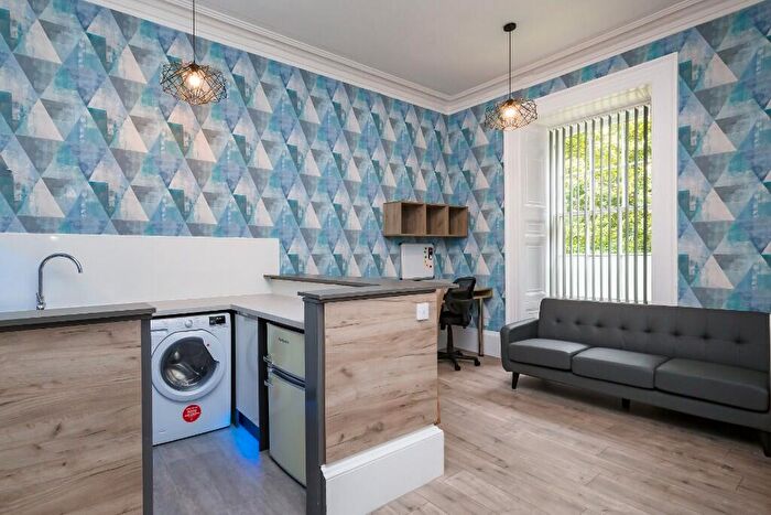 1 Bedroom Apartment To Rent In Leazes Terrace, Newcastle Upon Tyne, NE1