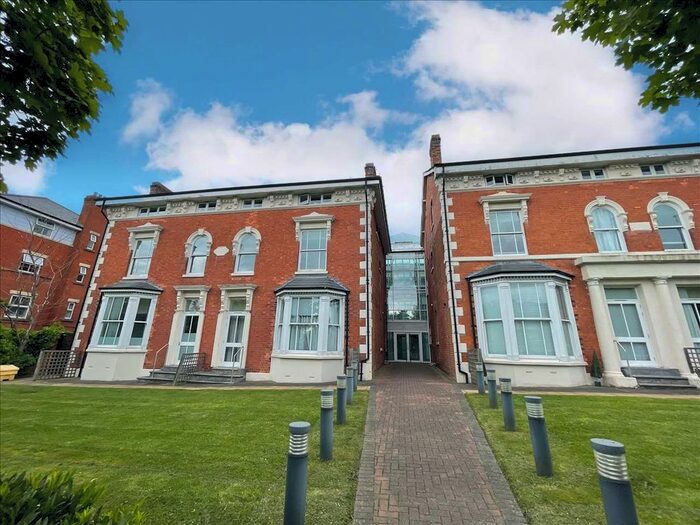 2 Bedroom Flat To Rent In Rocksborough House, - Warwick Road, Solihull, B92