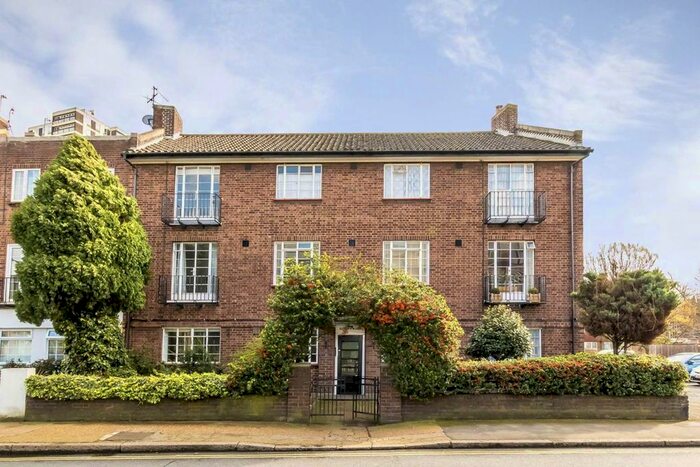 1 Bedroom Flat To Rent In Wyndham Road, London, SE5