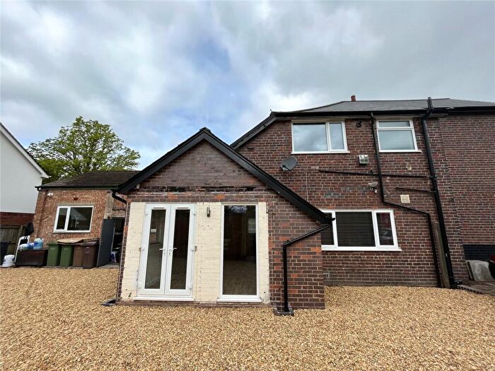 1 Bedroom Flat To Rent In Lowbrook Lane, Tidbury Green, Solihull, West Midlands, B90