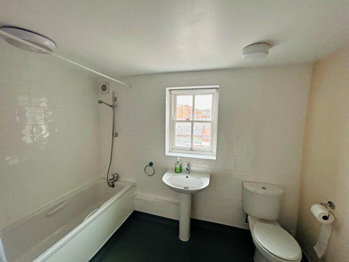 1 Bedroom Flat To Rent In Regent Street, Leamington Spa, CV32