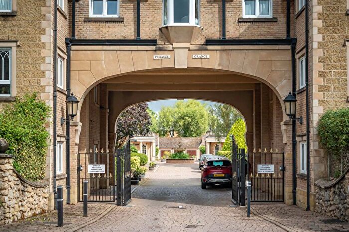 1 Bedroom Retirement Property For Sale In White House Road, Oxford, OX1