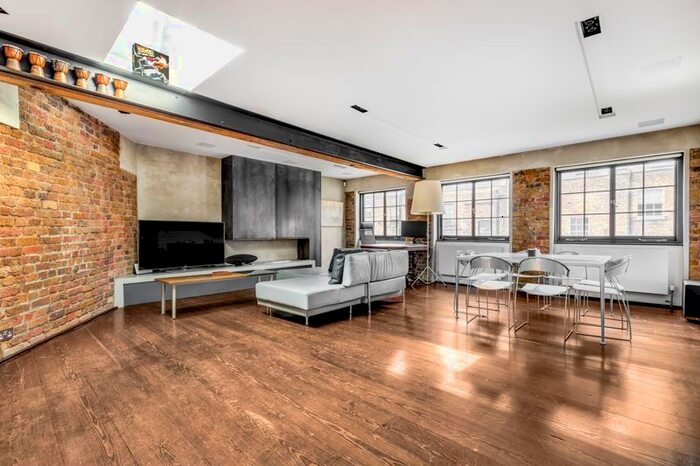 3 Bedroom Flat To Rent In Bowden Street, Kennington, SE11