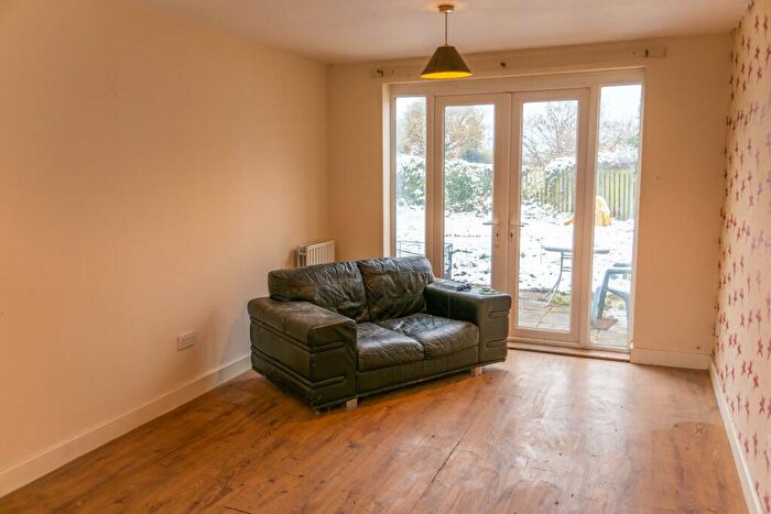 2 Bedroom Semi-Detached House For Sale In Kentmere Avenue, Leeds, LS14