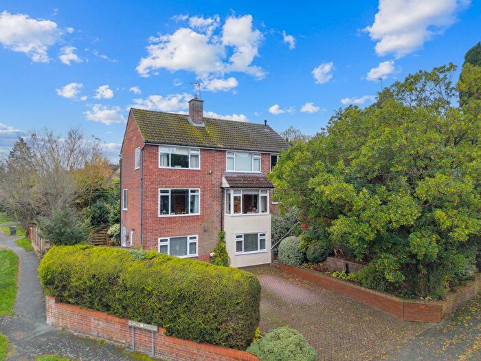 5 Bedroom Detached House For Sale In Virginia Gardens, Bledlow Ridge, High Wycombe, Buckinghamshire, HP14