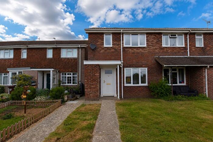 2 Bedroom Semi-Detached House To Rent In Henfield Way, Bognor Regis, PO22