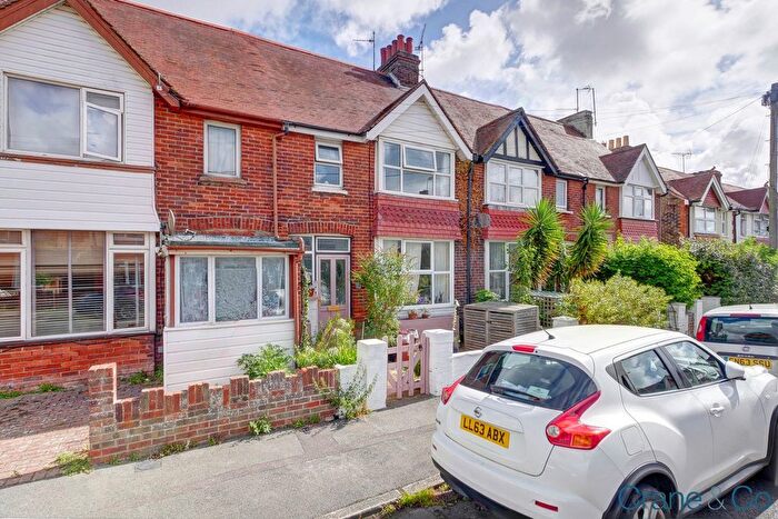 3 Bedroom Terraced House For Sale In Hampden Avenue, Eastbourne, BN22