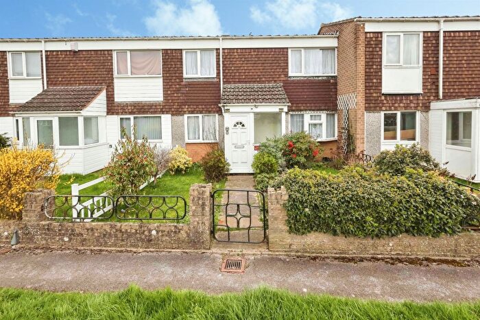 3 Bedroom Semi Detached House For Sale In Yorklea Croft, Birmingham, B37