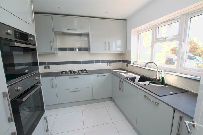 3 Bedroom House To Rent In Davey Drive, Brighton, BN1