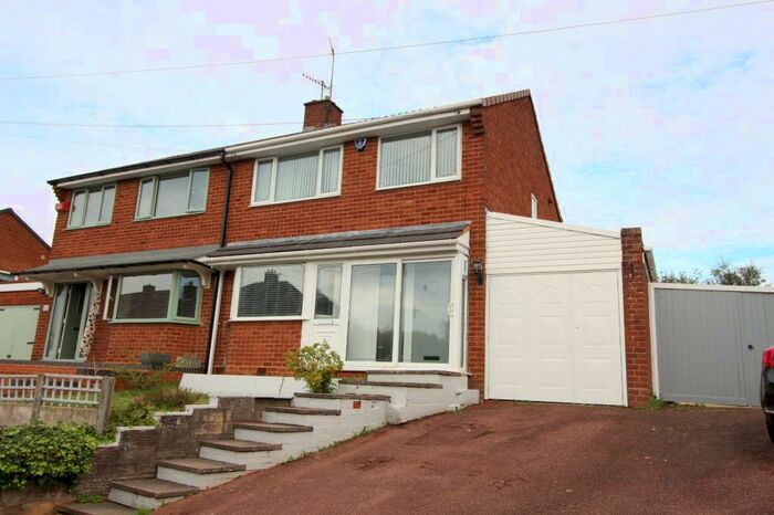 3 Bedroom Semi-Detached House To Rent In Cavendish Close, Marlbrook, Bromsgrove, Worcestershire, B60