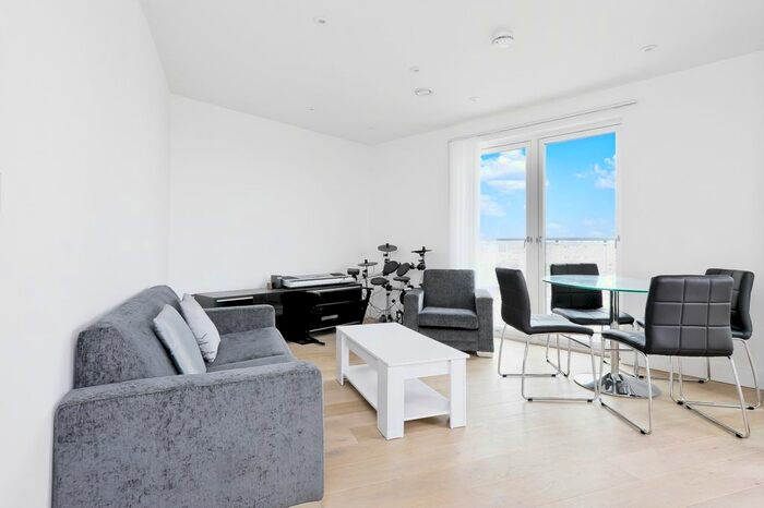 2 Bedroom Flat To Rent In Cube Building, Banyan Wharf, Islington, N1