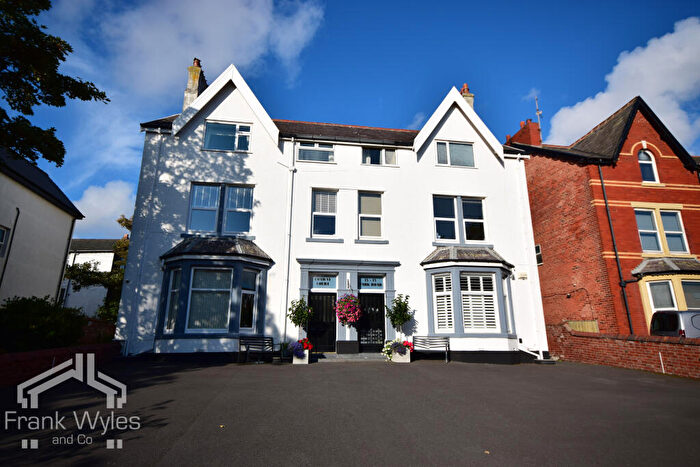 1 Bedroom Flat For Sale In Flat, Conway Court, - Park Road, Lytham St. Annes, Lancashire, FY8
