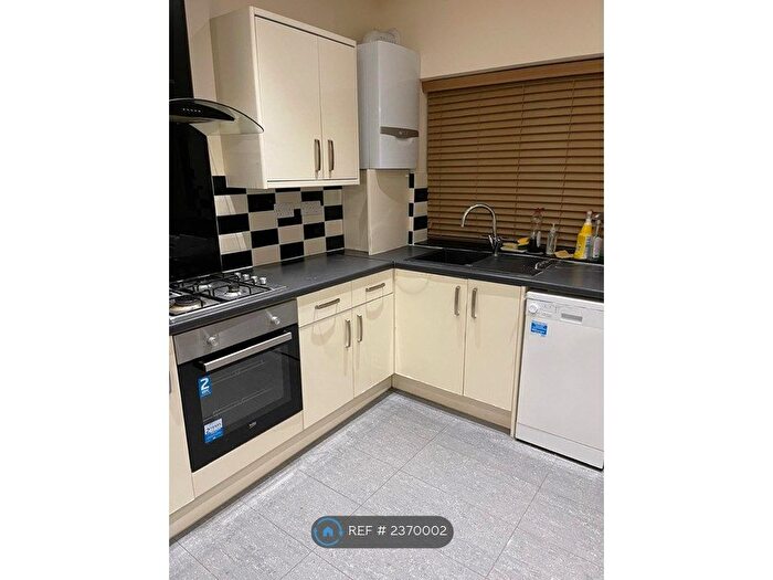 1 Bedroom Flat To Rent In Avondale Gardens, Hounslow, TW4