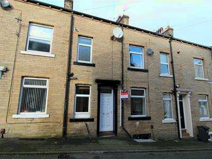 2 Bedroom Terraced House To Rent In Ashville Street, Lee Mount, Halifax, HX3