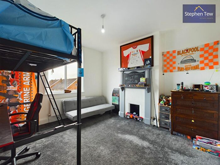 3 Bedroom End Of Terrace House For Sale In Garton Avenue, Blackpool, FY4