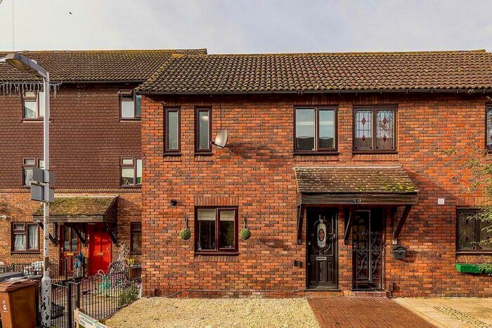 2 Bedroom Terraced House To Rent In Cookes Close, London, E11