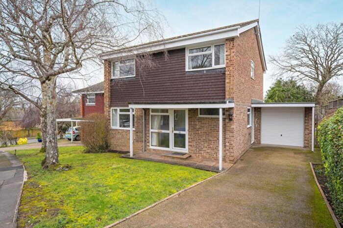 4 Bedroom Detached House For Sale In Hemwood Road, Windsor, SL4