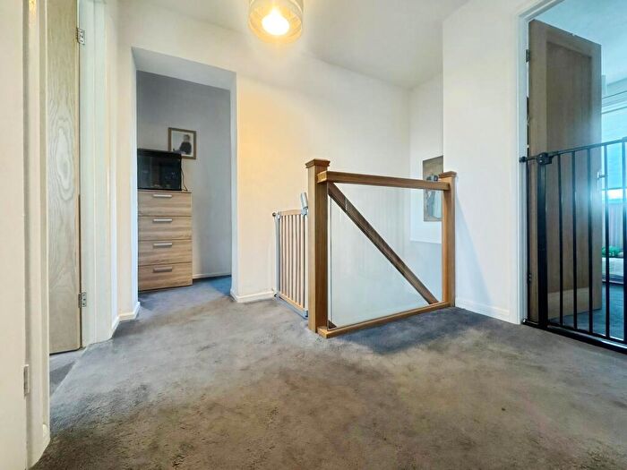 4 Bedroom Detached House For Sale In New Row, Deeping St James, PE6