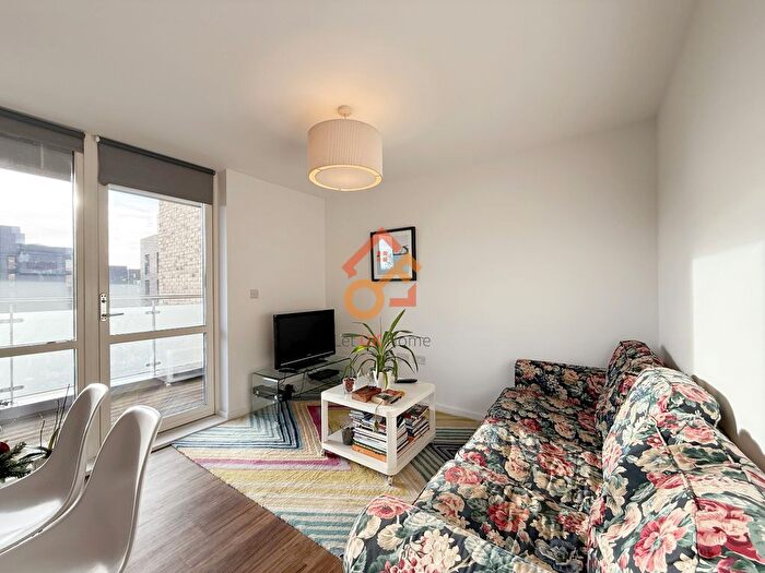 2 Bedroom Flat To Rent In Herrick Court, Bollo Bridge Road, London, W3