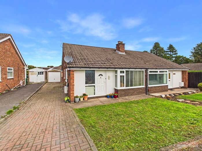 3 Bedroom Semi-Detached Bungalow For Sale In Winchester Way, Gresford, LL12
