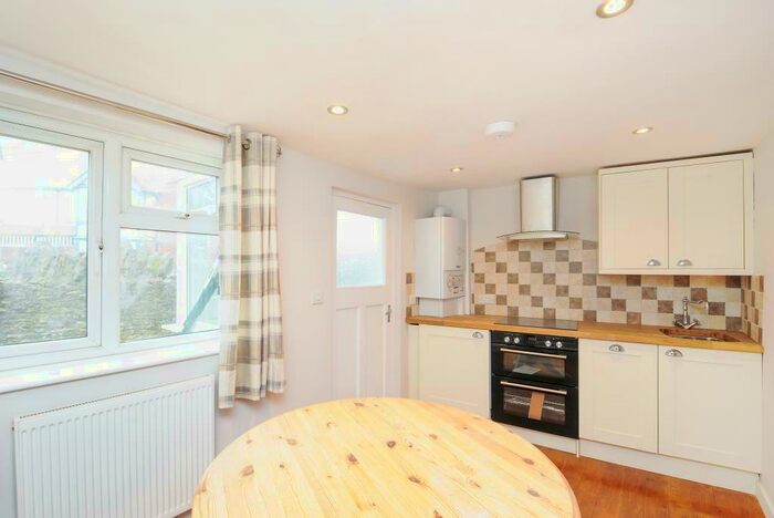 2 Bedroom End Of Terrace House To Rent In Town Centre, Bicester, OX26