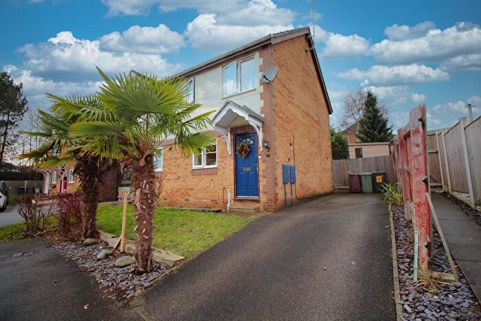 2 Bedroom Semi-Detached House For Sale In Shunters Drift, Barlborough, S43