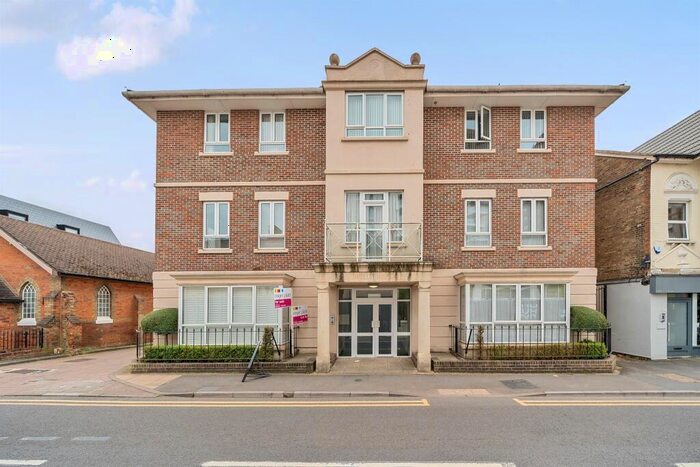 1 Bedroom Apartment To Rent In York Road, Maidenhead, SL6